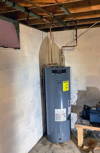 https://claremonthotwater.com.au/uploads/2025/06/electric-hot-water-system-51533.jpg