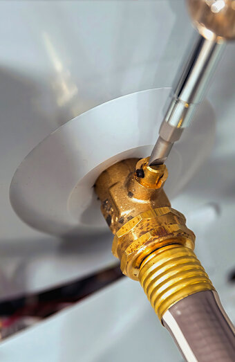 https://claremonthotwater.com.au/uploads/2025/06/gas-hot-water-system-23833.jpg