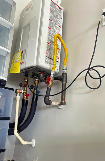 https://claremonthotwater.com.au/uploads/2025/06/instant-hot-water-systems-65049.jpg